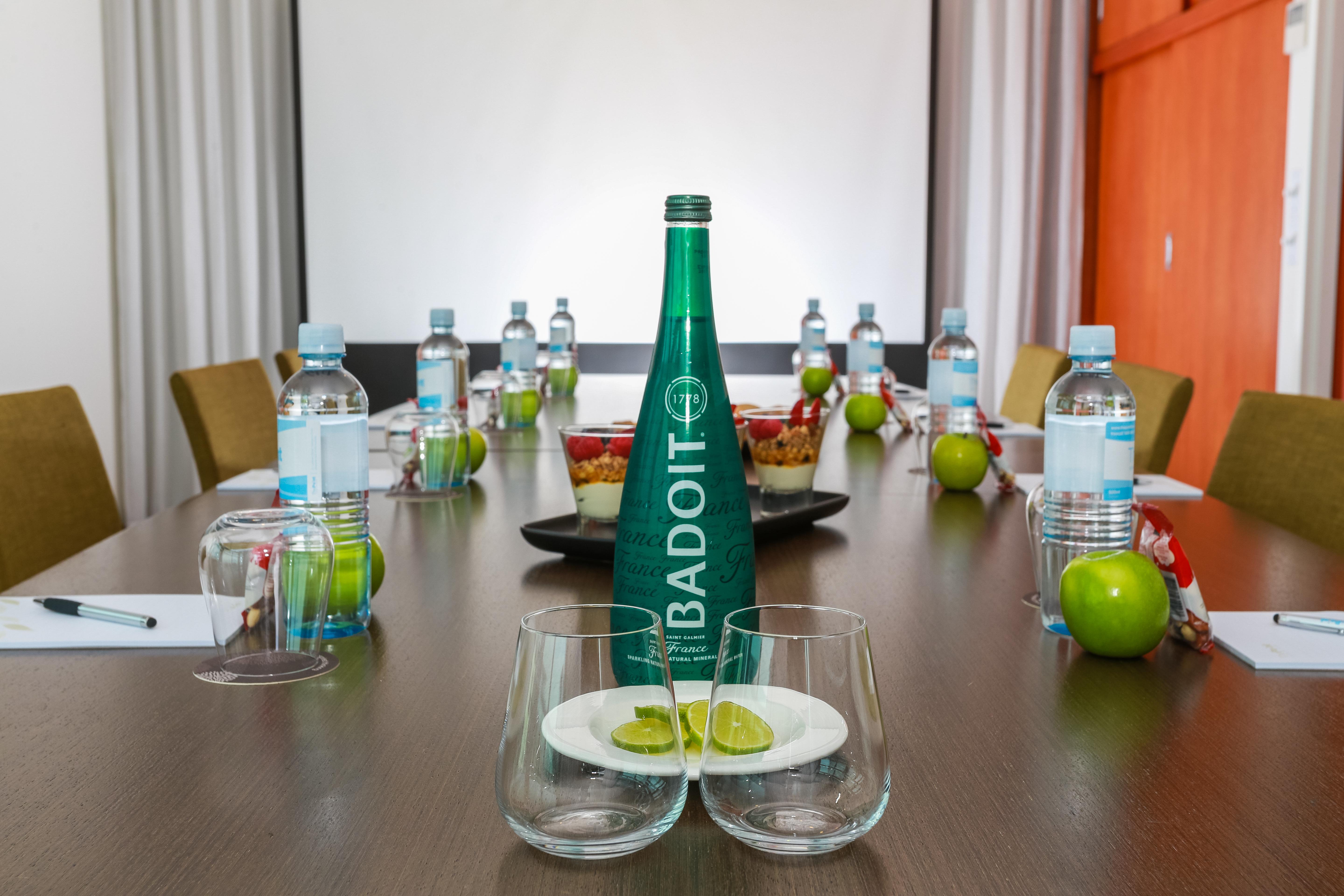 The Point Brisbane Hotel Exteriör bild Bottle of Badoit